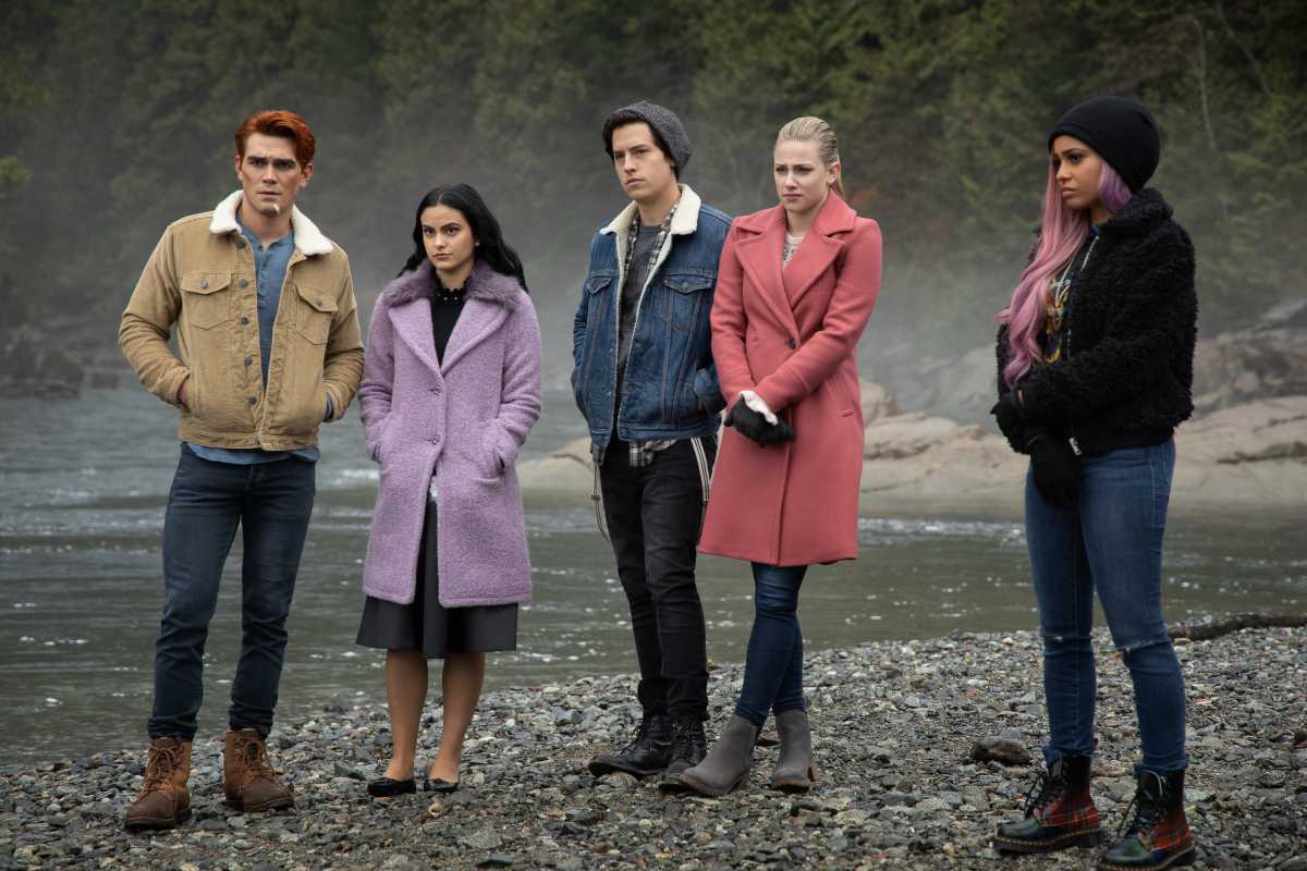 Hulu сериалы, фильмы и мультсериалы: топ список – лучшие и с высоким рейтингом