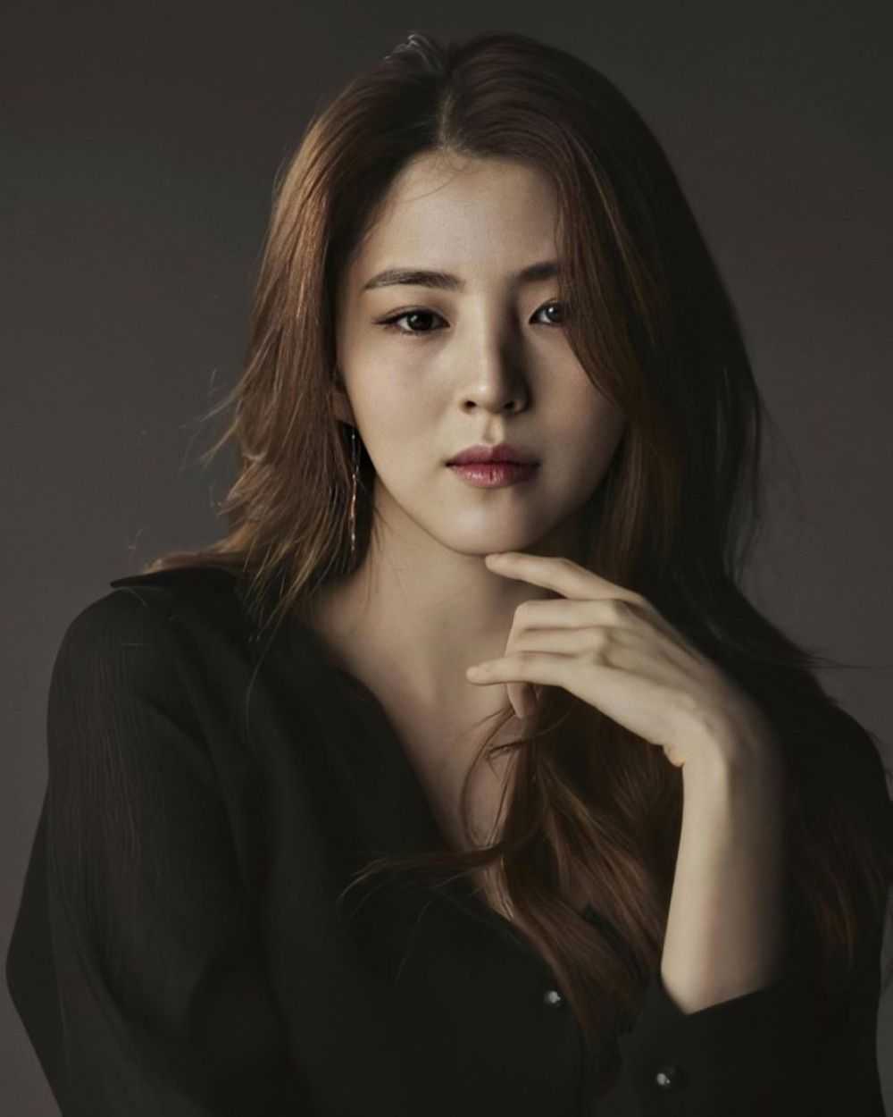 Who is south korean actress, han so-hee dating currently? know about her private life