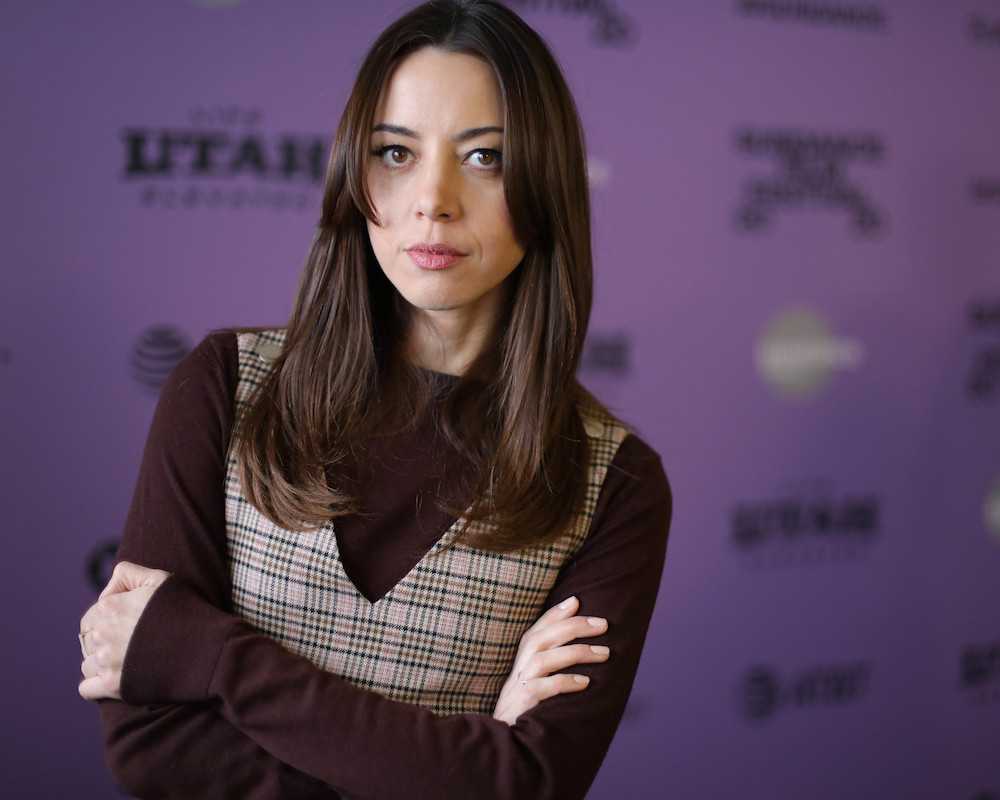 Где вы раньше видели актера harper’s aubrey plaza?