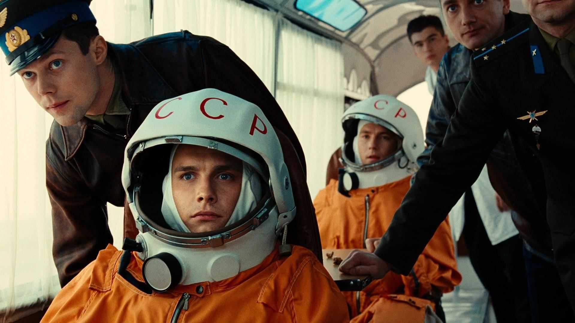 15 художественных фильмов и сериалов про сталинские времена: список лучших