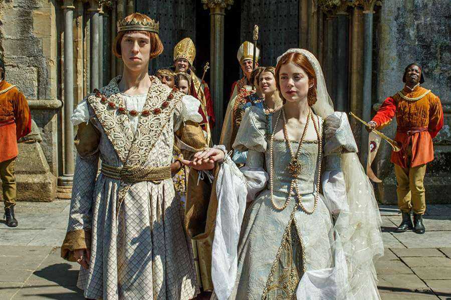 Лучшие сериалы про средневековье: список исторических зарубежных фильмов про королей, королев, рыцарей, викингов, воинов, магию  