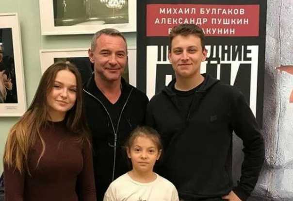 Никита кологривый в главной роли: 13 лучших фильмов и сериалов