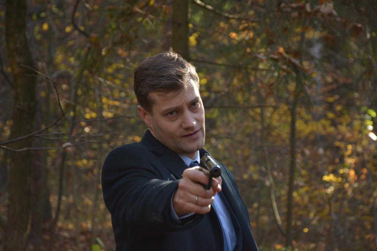 Новые современные сериалы в жанре триллер. что посмотреть? ~