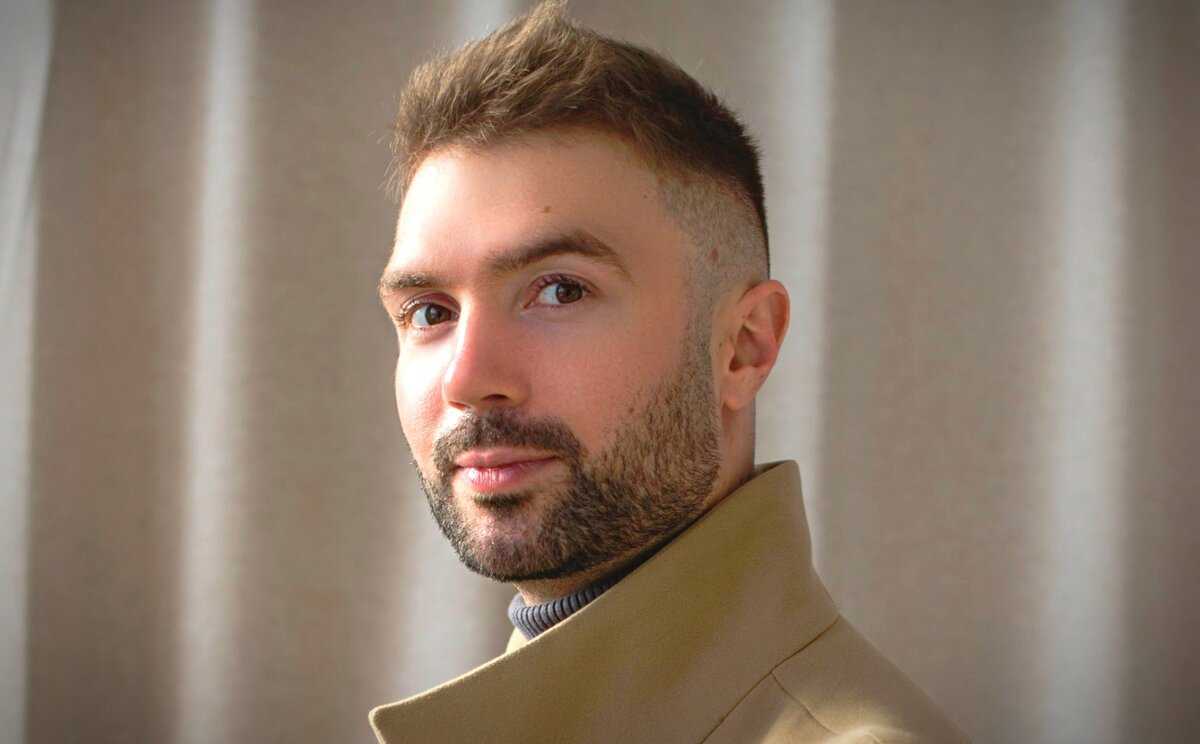 По соседству (2021)