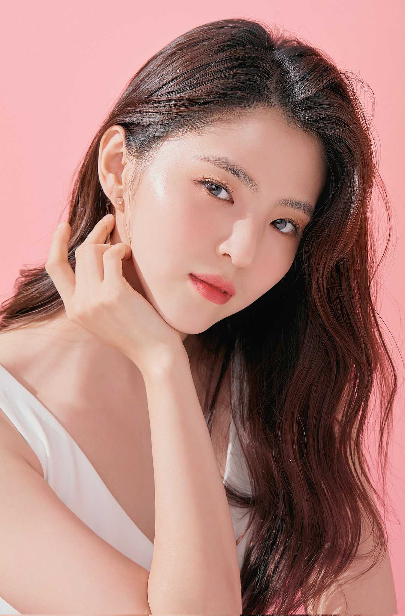 Han so hee profile: from a rebellious model to a k-drama rising star