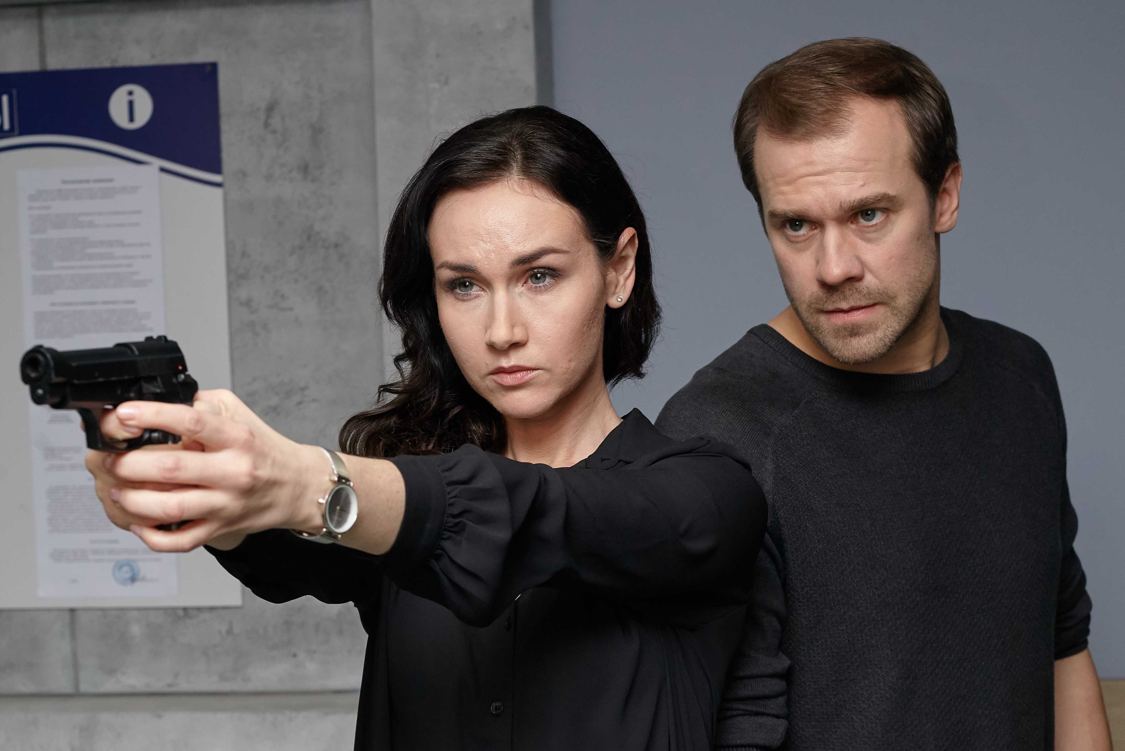 Описание топ-53 лучших российских сериалов 2021 года с высоким рейтингом