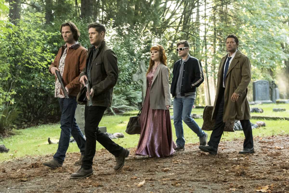 Лучшие сериалы про ведьм и вампиров