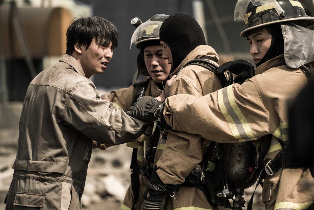 Pandora (2016) | korean nuclear disaster on netflix | heaven of horror